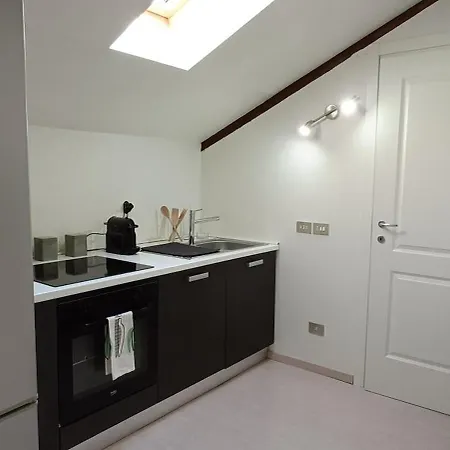 Centro Storico-mansarda Con Terrazzino E A/c Apartment *