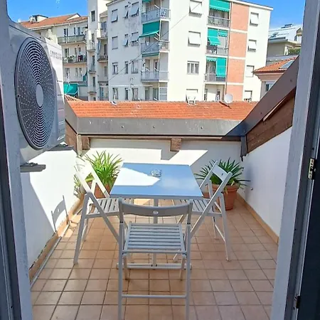 Apartment Centro Storico-mansarda Con Terrazzino E A/c Asti